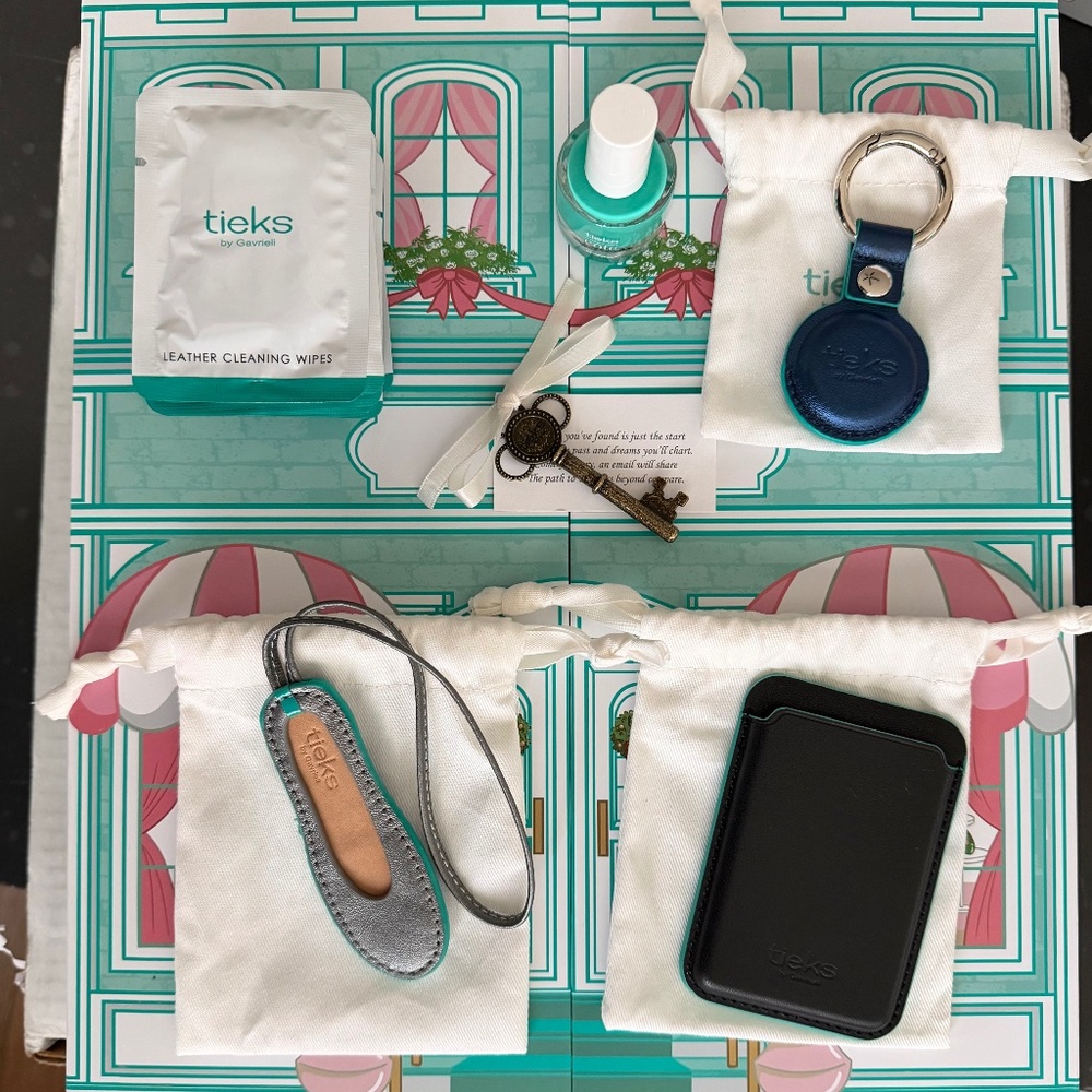 Tieks calendar bundle with box included